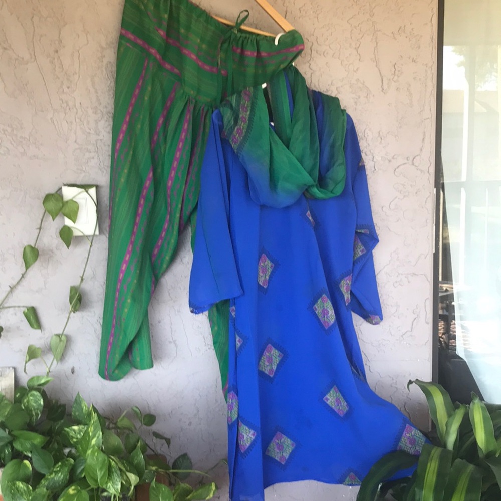 Hindu outfit